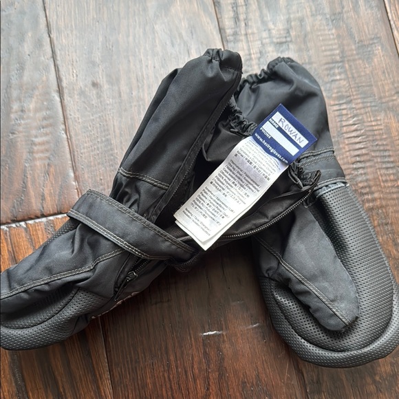 Hestra Black Winter Mittens - Picture 4 of 4